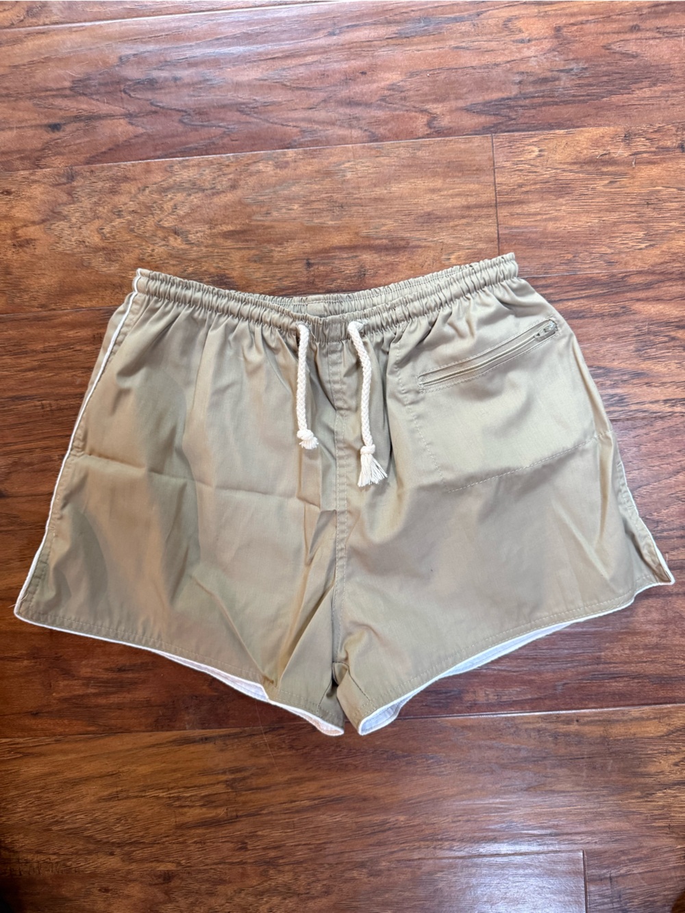 Vintage Catalina Light Tan Drawstring Bermuda Shorts